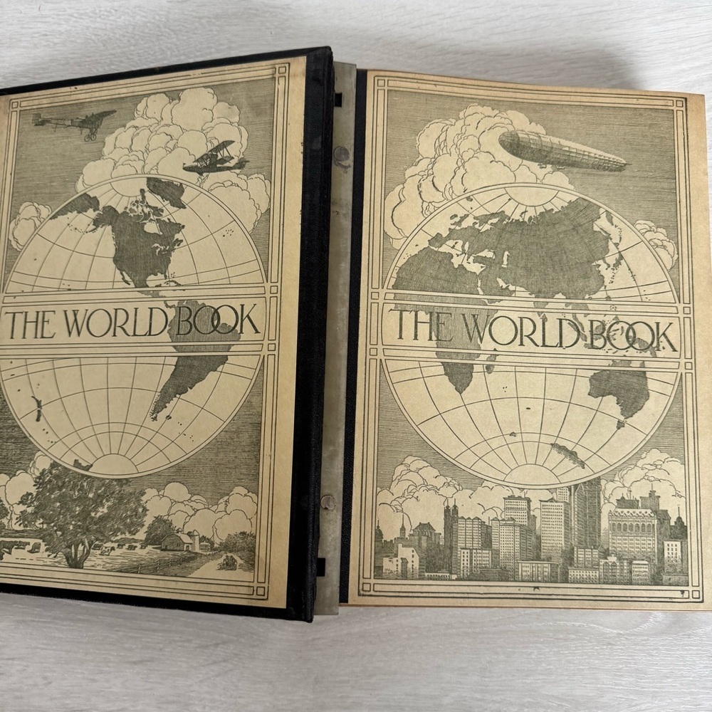 Vintage The World Book Loose Leaf Annual Book Binder 1928-1931 - Picture 3 of 14